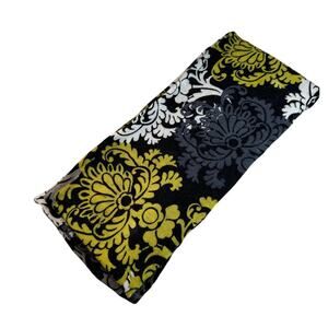 Vera Bradley Cashmere Silk blend scarf in Baroque Pattern Preowned